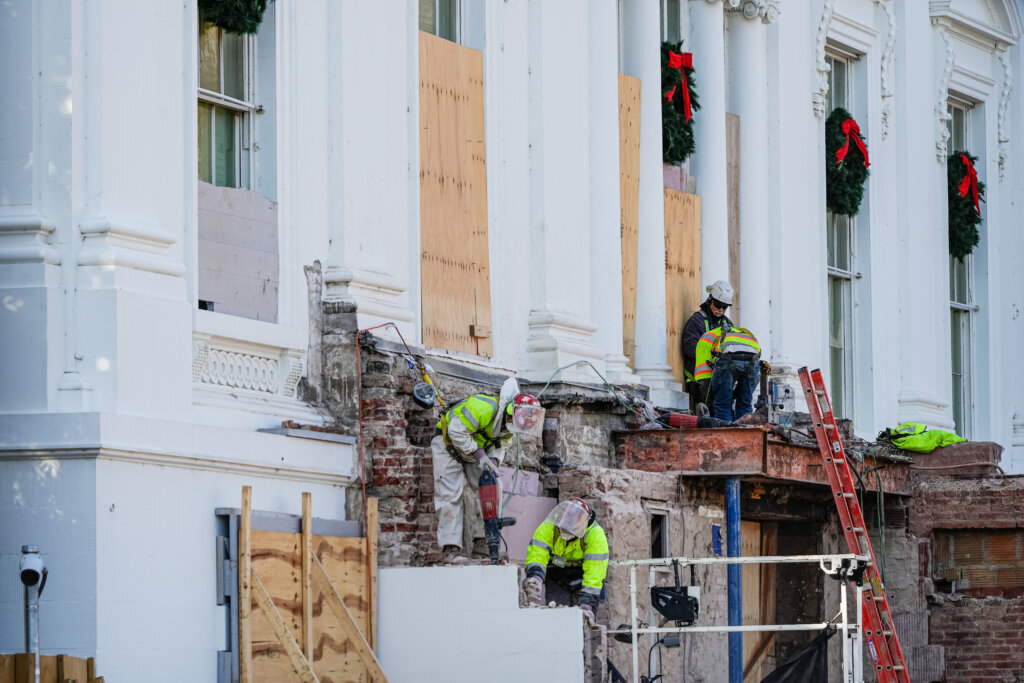 Construction of a new ballroom continues on the East Wing of the White House, Monday, Dec. 1, 2025, in Washington. (AP Photo/Julia Demaree Nikhinson)