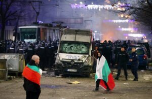 CORRECTION APTOPIX Bulgaria Protest