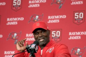Cardinals Buccaneers Football