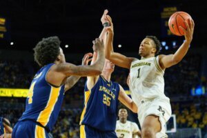 La Salle Michigan Basketball