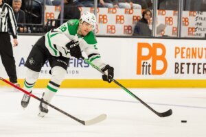 Stars Mammoth Hockey