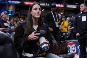 Lakers Pacers Basketball