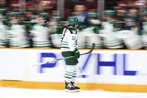 PWHL Fleet Charge Hockey