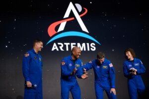 TOPSHOT US CANADA SPACE ARTEMIS II MOON