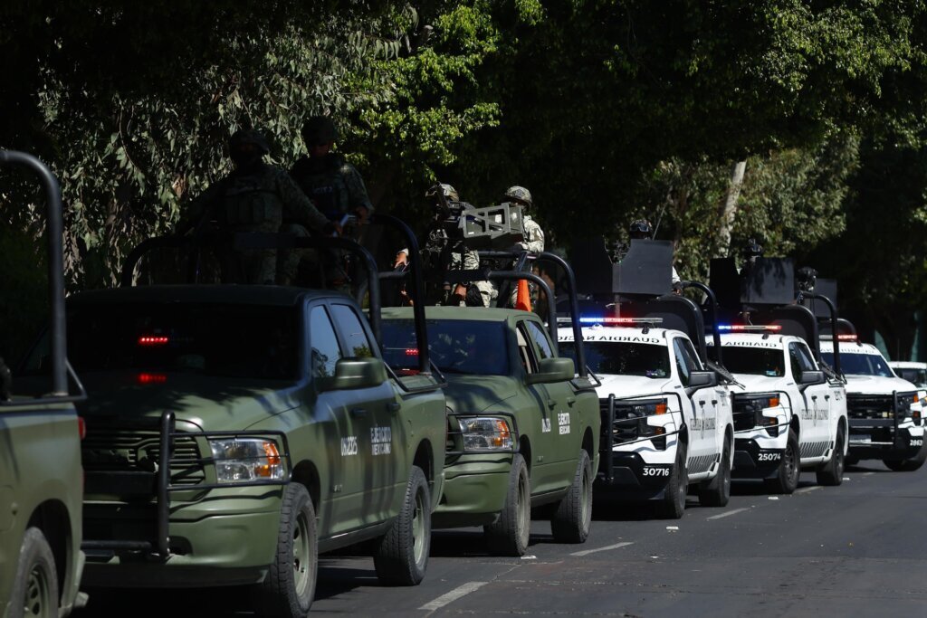 Ataúd dorado, música regional y mucha seguridad, el entierro de El Mencho en Guadalajara