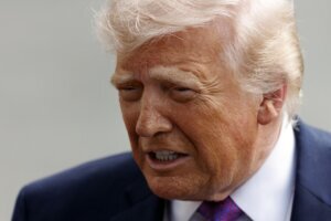 Las tres medidas con las que Trump intenta frenar la escalada del precio de la gasolina