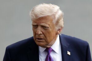 Trump ordena paralizar durante 5 días los ataques a la infraestructura energética iraní