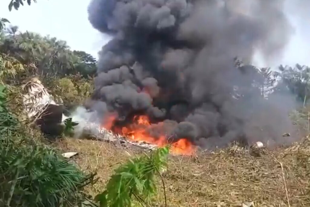 Un avión militar Hércules que transportaba soldados se accidenta en el sur de Colombia