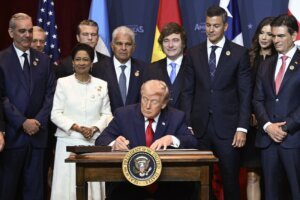 TOPSHOT US POLITICS SUMMIT DIPLOMACY