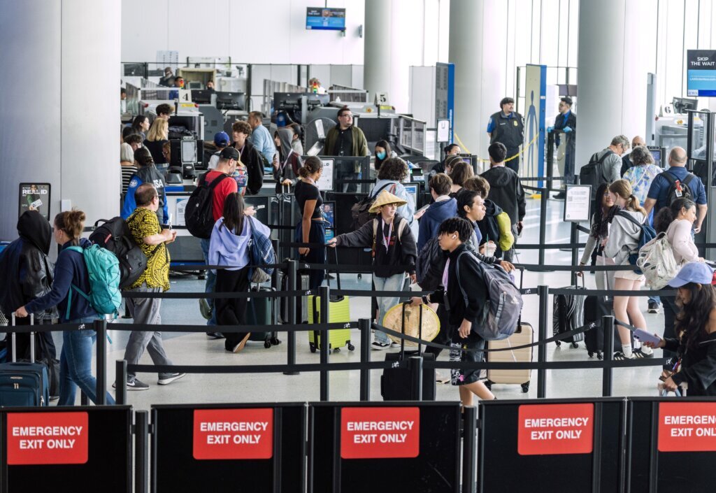TSA workers at LAX
