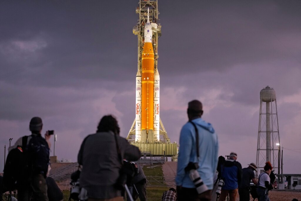 APTOPIX NASA Artemis Moonshot