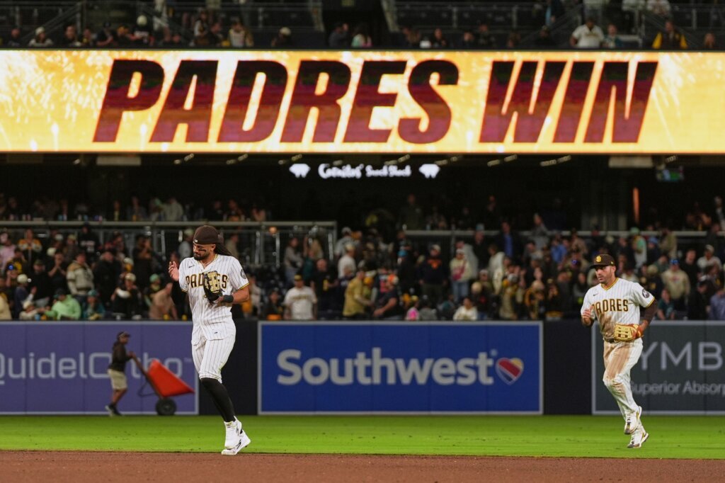 Mariners Padres Baseball