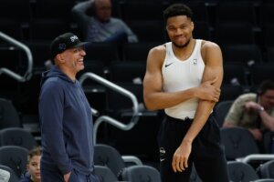 Mavericks Bucks Basketball