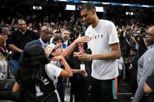 Mavericks Spurs Basketball