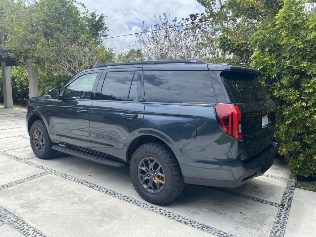 Helping the Ford Expedition Tremor on the highway is the BlueCruise hands-free highway driving system. (WTOP/John Aaron)