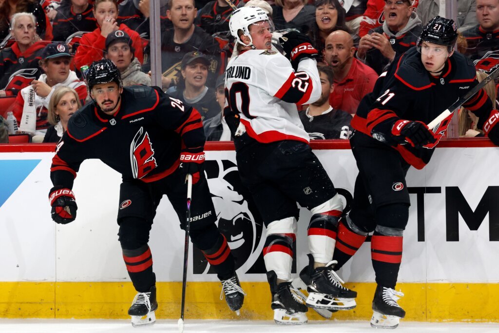 Senators Hurricanes Hockey