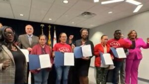 Condado Prince George's aprueba leyes para restringir operaciones de ICE