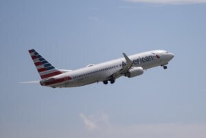 American Airlines niega interés en una fusión con United tras especulaciones