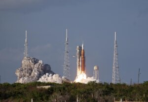 La tripulación de Artemis II solventa el problema con el inodoro de la nave