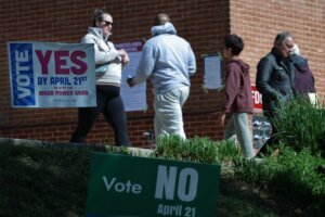 Voters In Virginia Head To The Polls For Redistricting Referendum