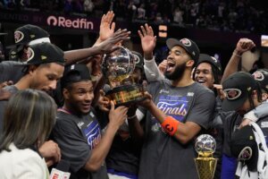 APTOPIX Knicks Cavaliers Basketball