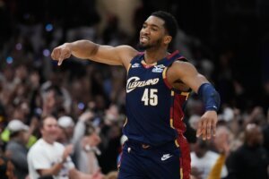 APTOPIX Pistons Cavaliers Basketball