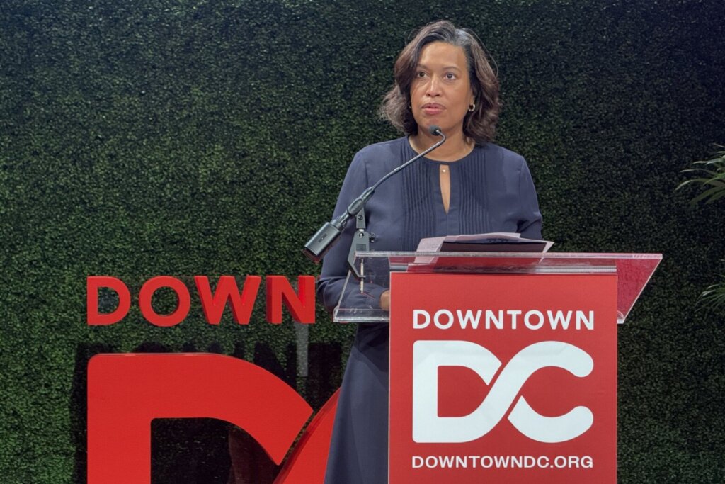 Mayor muriel bowser