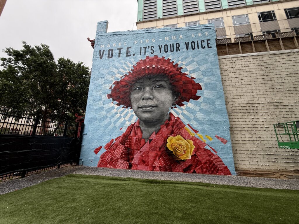 Lady in red hat mural in DC