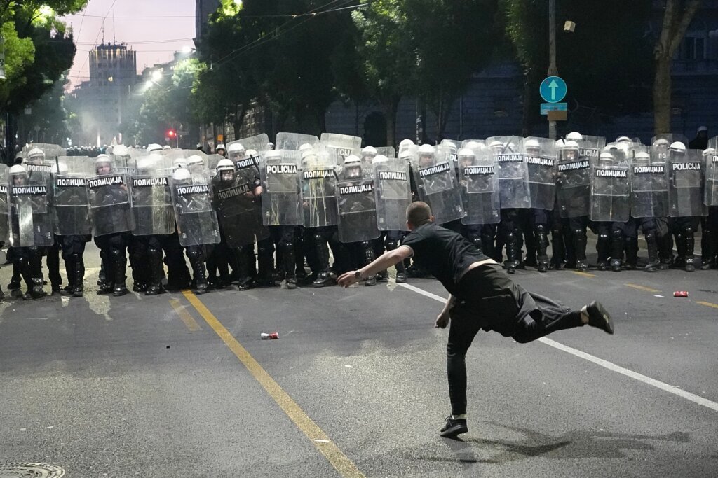 APTOPIX Serbia Protest