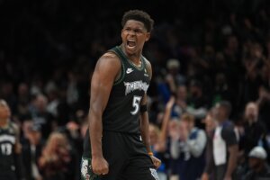Spurs Timberwolves Basketball