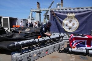CORRECTION UK Hormuz Mine Clearing