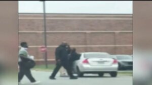 Acusan a adolescente que resultó herido durante balacera en escuela de Silver Spring