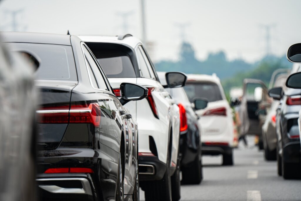 A lot of traffic on the freeway
