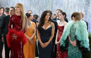 US ENTERTAINMENT FASHION CELEBRITY MUSEUM METGALA