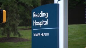 Reading hospital tower health sign