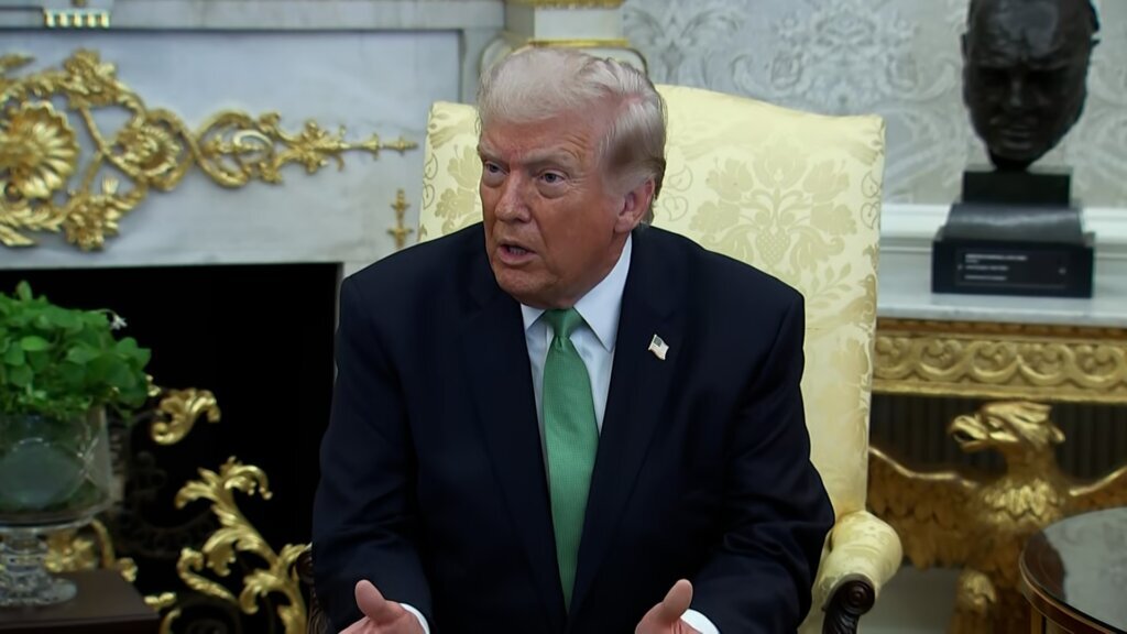 Trump iran resigation thumb