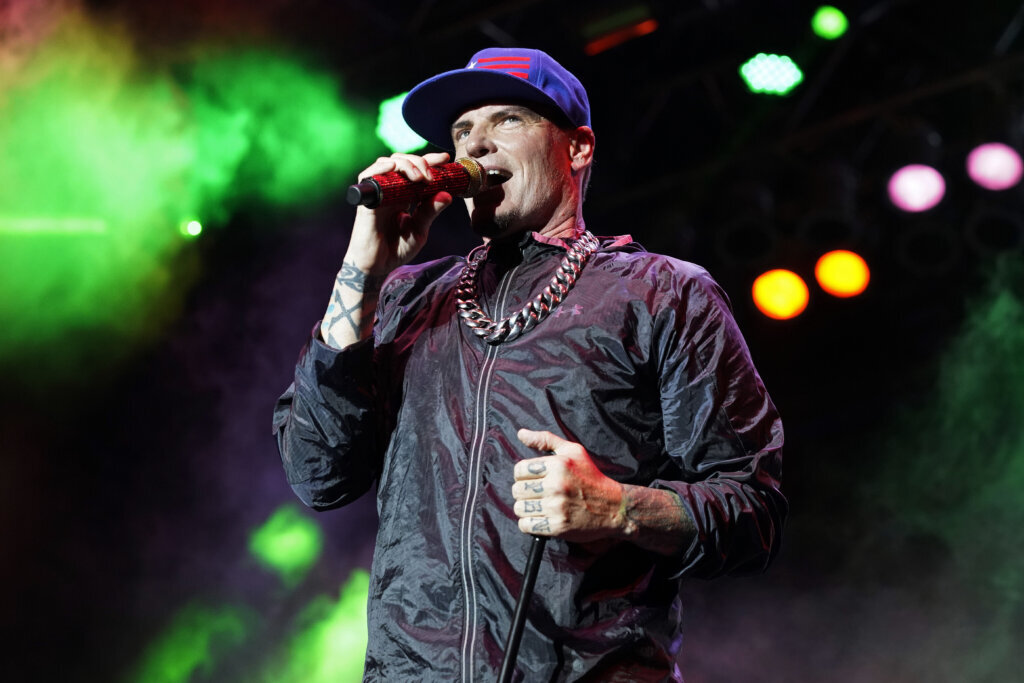 Vanilla Ice, Robert Van Winkle