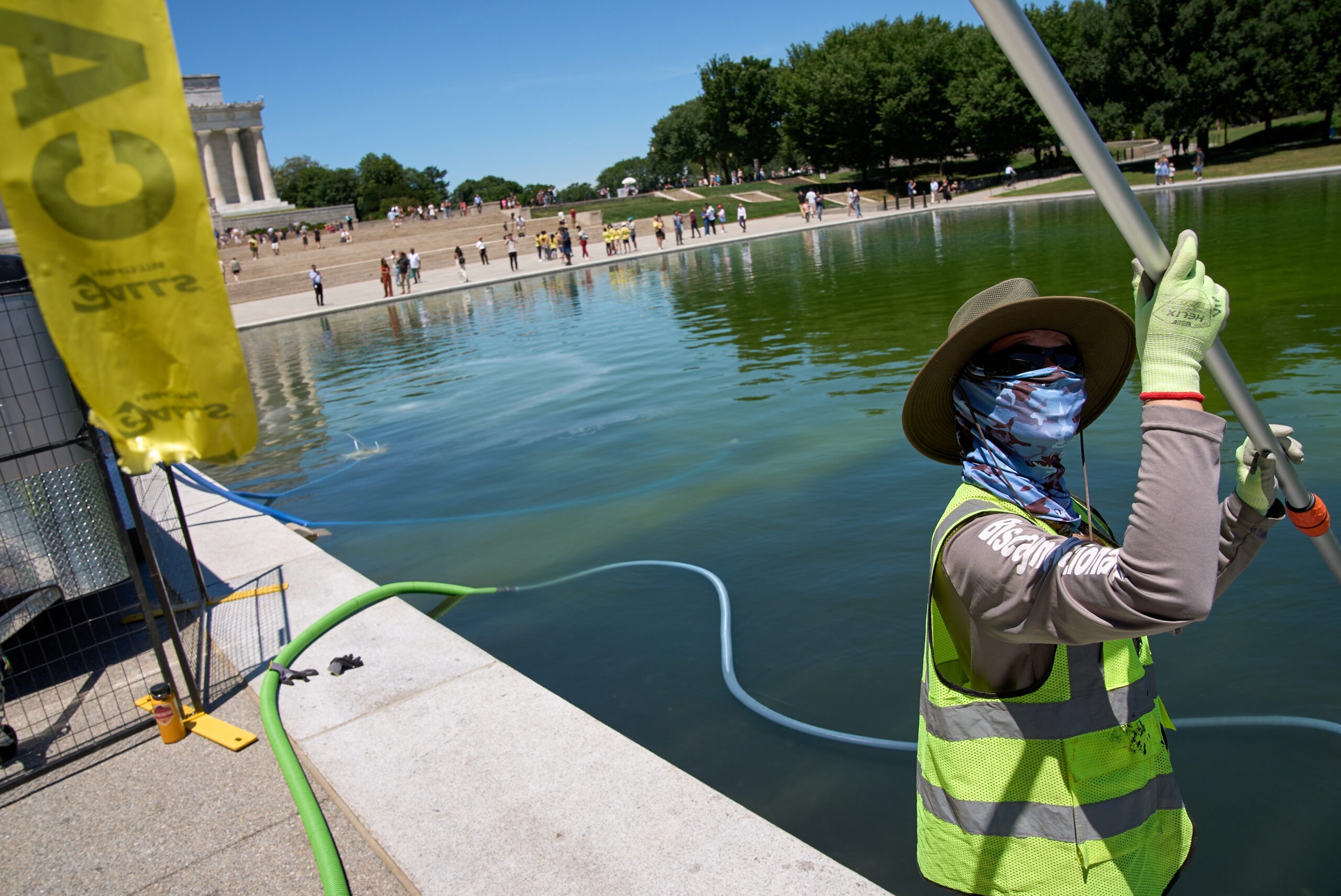 Reflecting Pool Cleaning