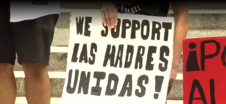 WBALMigrantMotherProtest