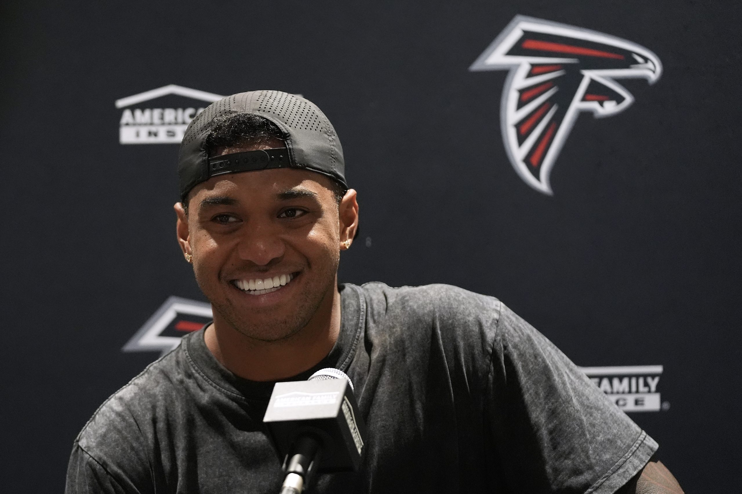 Falcons Dolphins Football